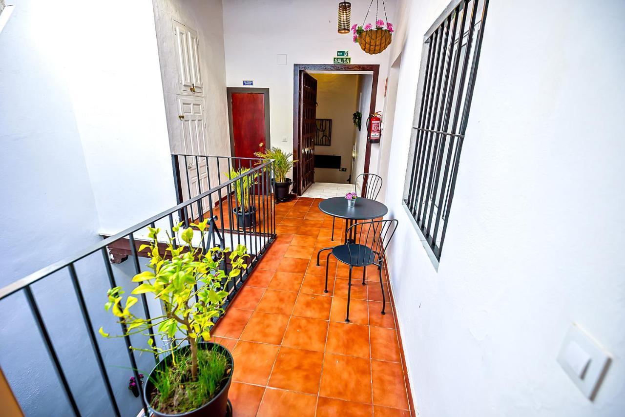 Milagros Central Apartments Ель-Пуерто-де-Санта-Марія Екстер'єр фото