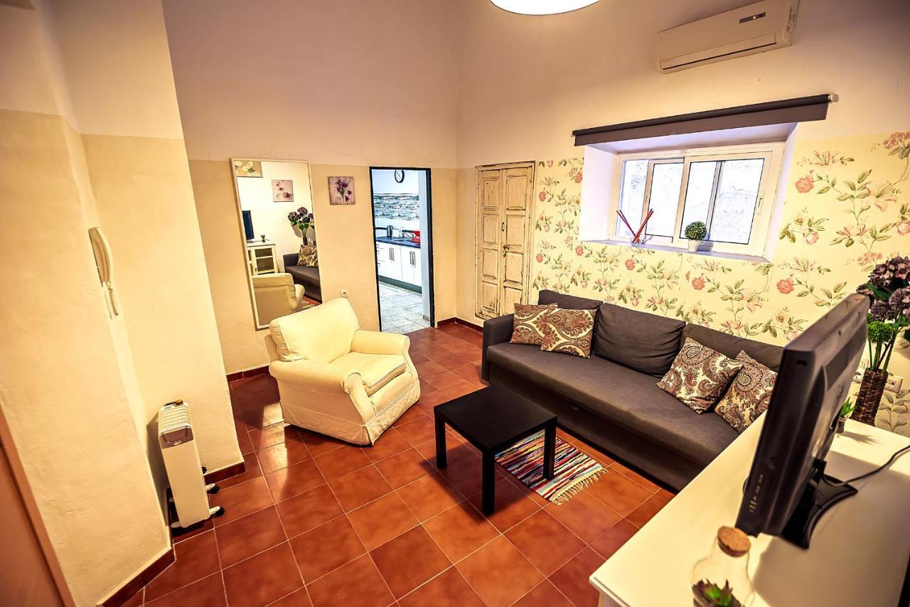 Milagros Central Apartments Ель-Пуерто-де-Санта-Марія Екстер'єр фото